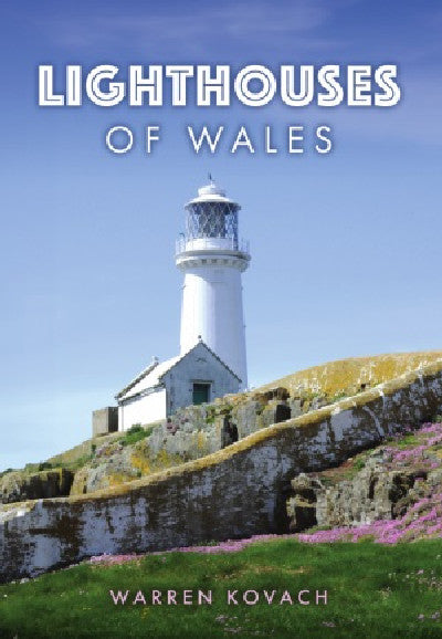 Clawr llyfr / Book cover: Lighthouses of Wales