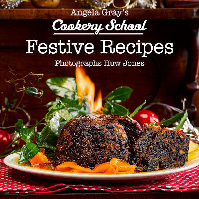 Clawr llyfr / Book cover: Angela Gray's Cookery School: Festive Recipes
