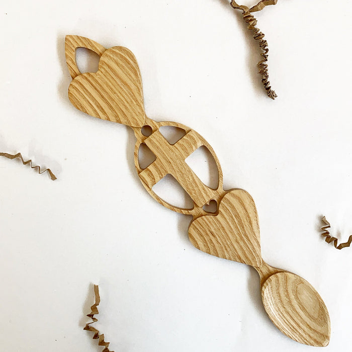 Llwy Garu Huw Jones (Engraved) | Welsh Lovespoon - Siop Y Pentan