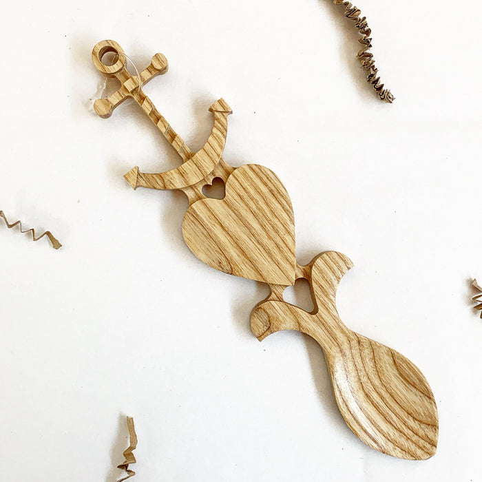 Llwy Garu Huw Jones (Engraved) | Welsh Lovespoon - Siop Y Pentan