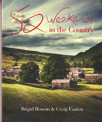Clawr llyfr / Book cover: 52 Weekends in the Country
