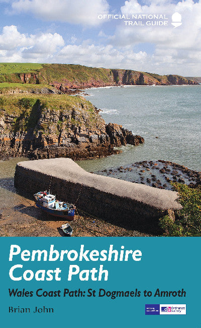 Clawr llyfr / Book cover: National Trail Guide: Pembrokeshire Coast Path