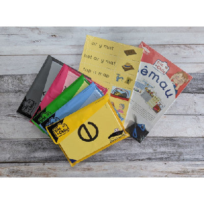 Clawr llyfr / Book cover: Tric a Chlic Cam 1 - Set o Gardiau A5/Set of Cards (English Medium Schools)