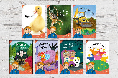 Clawr llyfr / Book cover: Dyna Chi Dric: Pecyn Cam 3