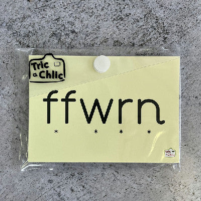 Cerdyn cyfarch / Greeting card: Tric a Chlic Cam 2 - Waled Cardiau Hufen