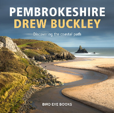Clawr llyfr / Book cover: Pembrokeshire — Discovering the Coastal Path