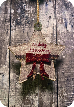 Addurn Coeden ffelt â riban 'Nadolig Llawen' | Cardiau.Cymru