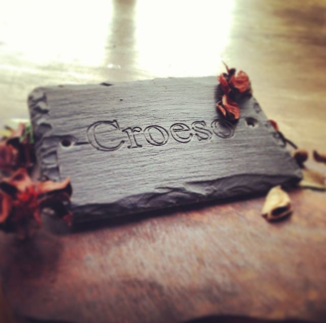 Arwydd llechen Croeso | Croeso slate welcome sign