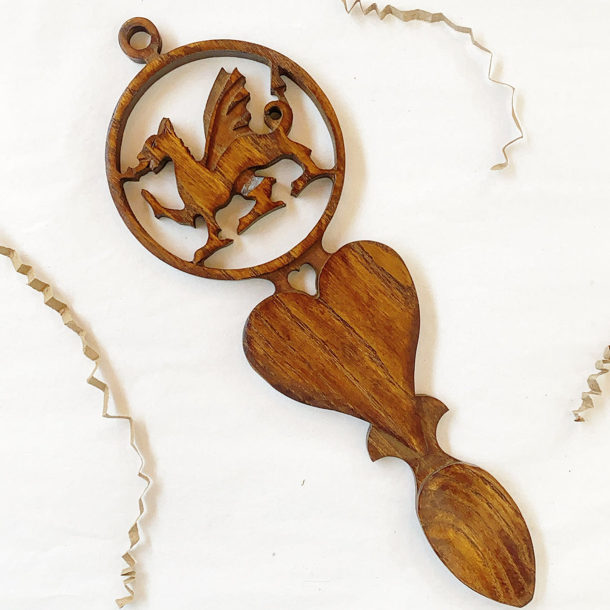 Llwy Garu Huw Jones (Engraved) | Welsh Lovespoon - Siop Y Pentan
